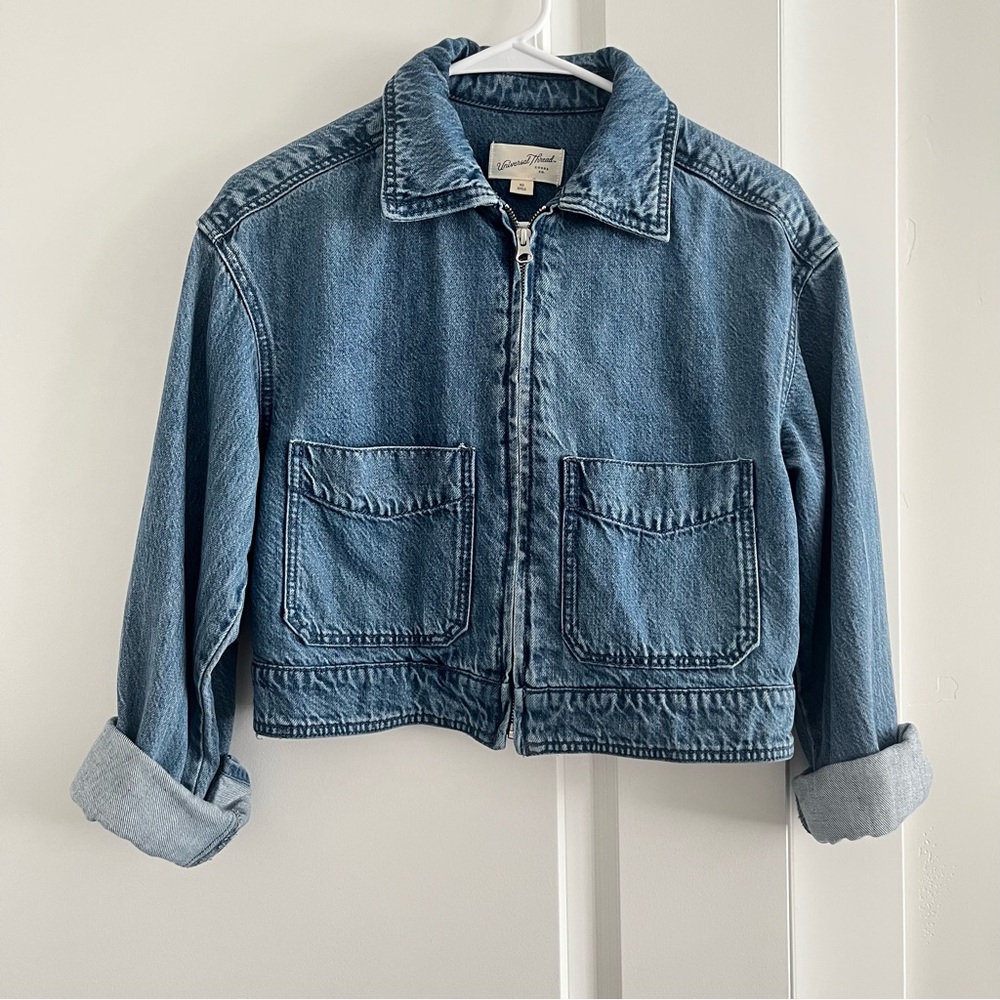 Universal thread xs blue Denim Cropped Jacket with Pockets